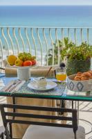 Villa del Mar - "Luxurious en-suite bedroom with lounge and stunning sea view balcony in Bantry Bay" - Chambres d'hôtes Le Cap