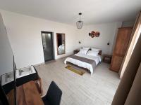 PalissHotel - Bed and Breakfast Faravohitra