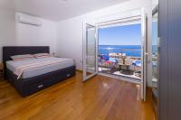 Apartment mit 3 Schlafzimmern mit Meerblick