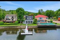 Charming Home on Esopus Creek - B&B Saugerties