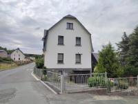 FerienHaus "Grimberg" & großes Grundstück - Ferienwohnung Schwarzenbrunn