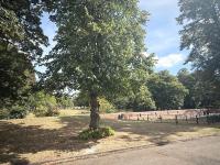 'The Elegant Comfort' - A Stunning Luxury 2-Bed Flat with Private Garden & Patio - Free Parking - Chambres d'hôtes Northampton