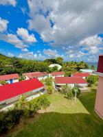 coquet studio équipé à 25 mètre de la plage - B&B Le Diamant