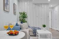 Basement in Calgary - 10 Mins from Calgary Airport - Chambres d’hôtes Calgary