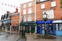 Central Whitchurch - Lowcross House Guest Bedroom 3 - Bed and Breakfast Whitchurch
