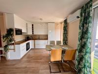 Family Apartment Krakow Błonia - B&B Krakow