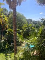 Camera Matrimoniale con Vista Piscina