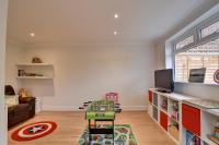 Spacious 4 bedroom house in Bishop's Stortford - B&B Thorley