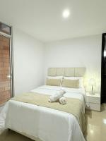 APARTAMENTO EN LAURELES, Ambiente familiar - Chambres d'hôtes Medellín