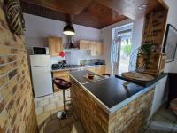 La maison de Victoire, WC à l'étage - B&B Fourmies