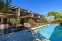 Rainbow Surf 4 - Rainbow Beach - Aircon - pool - walk to beach - Wifi - B&B Rainbow Beach