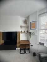 Stunning central apartment & Parking included - B&B Cardiff