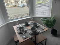 Stunning central apartment & Parking included - B&B Cardiff