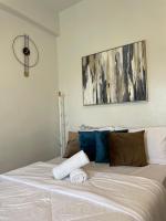 Studio Apartment with Balcony