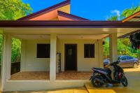 Bahay Domingo Guesthouse - B&B Bagac