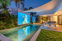 Rice field View with Sauna Projector and Jacuzzi Unique design - B&B Canggu