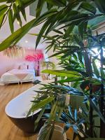 Immersion Forêt Enchantée, 70m2 Atypique & Design aux portes de Lille - Ferienwohnung La Bassée