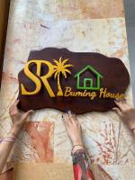 SR Buming House - Bed and Breakfast Toyapakeh