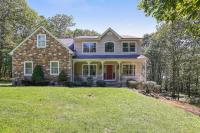 Swiftwater 4BR Home with Fireplace & Backyard - Bed and Breakfast Pocono Manor