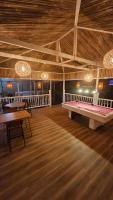 A Touch of Pink - Secret Tropical Retreat with Pool & Mountain Views - Underground River, Fireflies & Waterfalls - B&B Puerto Princesa City