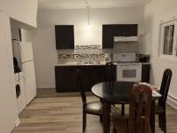 Grand logement chaleureux - B&B La Tuque