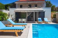 Holiday Home Vuko - B&B