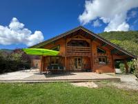Chalet Anilou entre Annecy et la Clusaz le grand Bornand - Bed and Breakfast Dingy-Saint-Clair