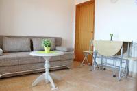 Appartamento con 1 Camera da Letto e Vista Mare 