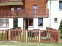 Apartment with Mountain View