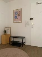 Comfortable & central 3-room-apartment in Hannover l Self-Check-in I Parking, Elevator & Balkony - Chambres d’hôtes Hanovre