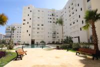 Le Doux Nuage de Tanger - Cosy appart, Résidence Securisée avec Piscine, Jeux pour enfants et Terrain de foot, Parking, AC, WIFI, IPTV - B&B Tangier