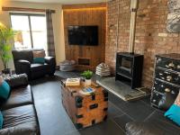 The Stable - B&B Poundstock