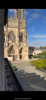 Studio moderne au pied de la Cathédrale de Reims - B&B Reims