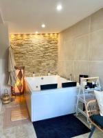 Atelier chaleureux 40m2 - Jacuzzi - proche CDG Parc des expo - B&B Tremblay-en-France