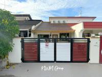Rooms at Jalan Jerau 3mins Drive to Plaza Pelangi - B&B Johor Bahru