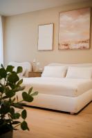 Balcony Triple Suite - 3 min walk to Bernina Express - B&B Tirano