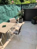 Charming 38m2 city house - B&B Le Cannet