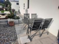 Zimmer 1, Ferienwohnung Haus der Begegnung - B&B Goldingen