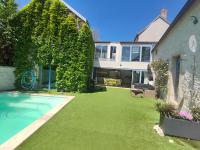 Maison ALMA Piscine -Baby Foot - Cheminée- Jacuzzi - Chambres d’hôtes Messigny-et-Vantoux