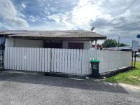 StayManis House Kangar - B&B Kangar