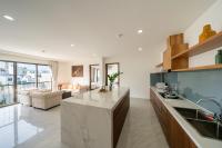 Apartment mit 3 Schlafzimmern und Balkon