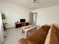 Anréa Comfort Central Apartment - Ferienwohnung Tergowisch