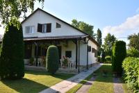 Rózsa nyaralóház - B&B Balatonboglár