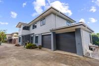 Coastal Home with Rangitoto and Sea Views nr Beach - Ferienwohnung Auckland