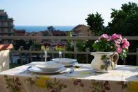 Sunhome Sea view and direct access - Bed and Breakfast San Remo