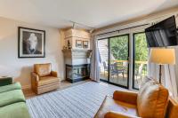 Views and Indoor Pool! The Galena Territory Gem - B&B Guilford