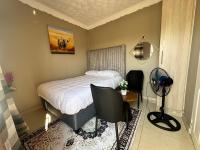 Horus Private Room - Ferienwohnung Gaborone