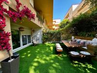 BASTINAZO ALOHADREAM - PREMIUM - Dúplex Lujo Recién Reformado con Jardín, Piscina, Parking, Aire Acondicionado - Los Caños de Meca - 50m playa - B&B Los Caños de Meca