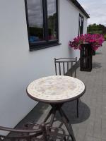 Stunning Studio2, Banstead with free off st parking - B&B Banstead