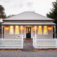Victorian Hilltop Retreat - Firepit & Sunset Views - B&B Castlemaine